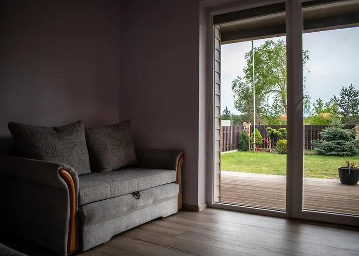 „prie Tvenkinio“ *