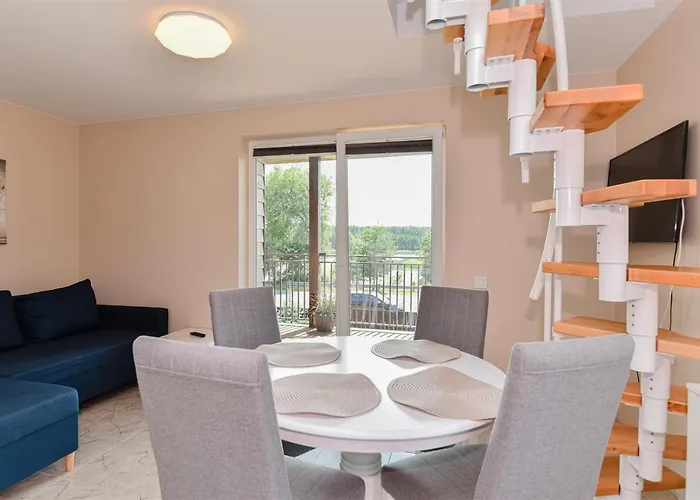 „prie Tvenkinio“ *